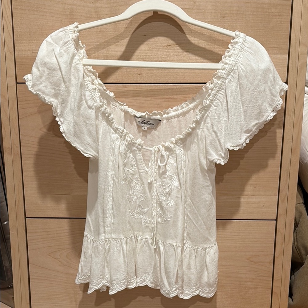 Women's White Ruffled Top - Picture 2 of 4
